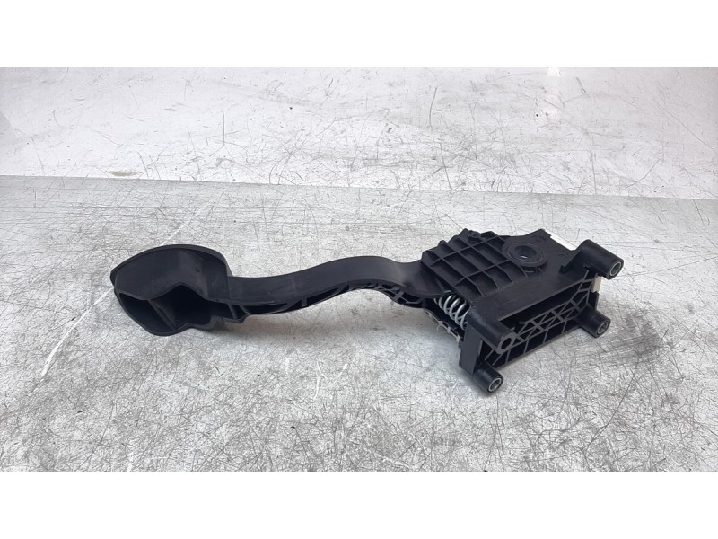 Recambio de potenciometro pedal para fiat 500 (312) berlina dolcevita referencia OEM IAM 520540940 005205409400B 
