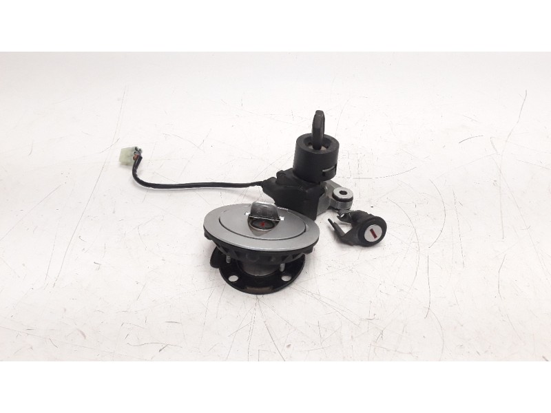 Recambio de conmutador de arranque para ducati 899 panigale 899 panigale referencia OEM IAM XCB0285  