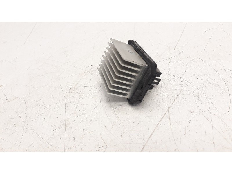 Recambio de resistencia calefaccion para jaguar xf 3.0 v6 diesel cat referencia OEM IAM 778001020  