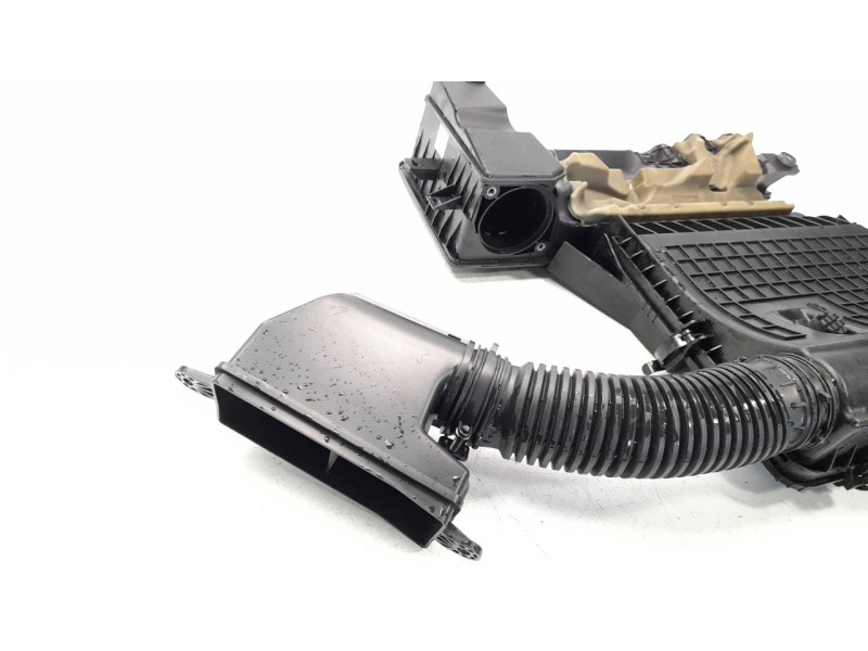 Recambio de filtro aire para kia niro referencia OEM IAM 28100G5300  