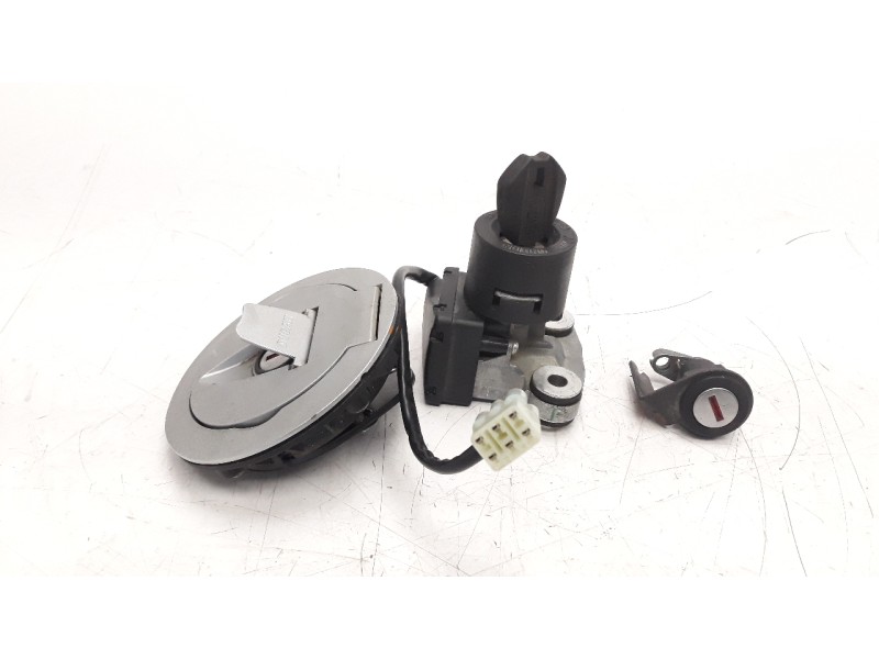 Recambio de conmutador de arranque para ducati 899 panigale 899 panigale referencia OEM IAM XCB0285  
