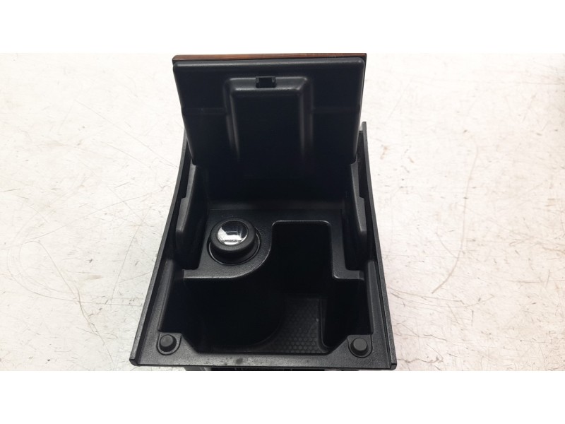 Recambio de cenicero para jaguar xf 3.0 v6 24v cat referencia OEM IAM AX23045H72A  