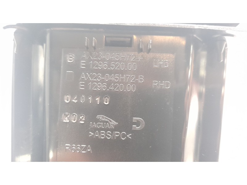 Recambio de cenicero para jaguar xf 3.0 v6 24v cat referencia OEM IAM AX23045H72A  