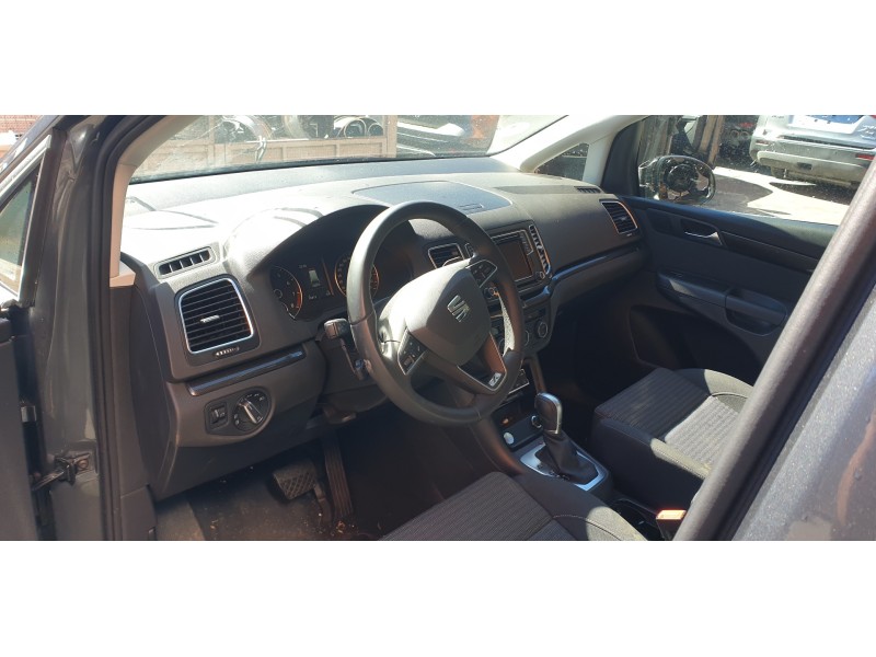 seat alhambra (711) del año 2022