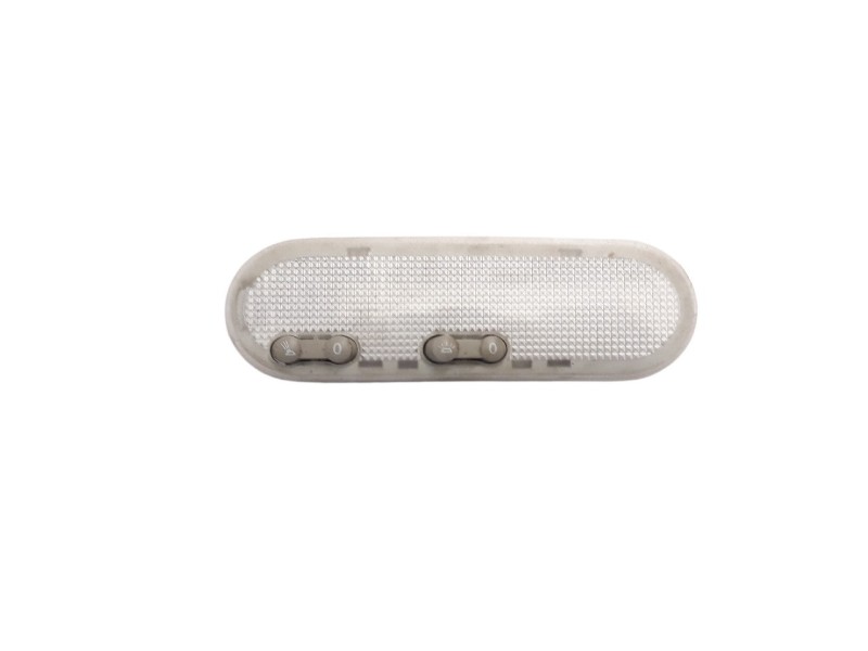 Recambio de luz interior para dacia duster laureate 4x2 referencia OEM IAM 8200073231  