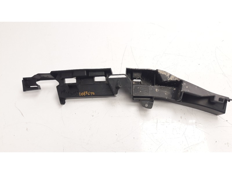 Recambio de moldura para bmw c 400 gt referencia OEM IAM 46638561592  