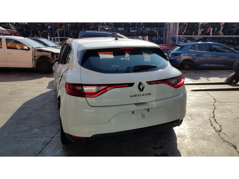 renault megane iv berlina 5p del año 2017