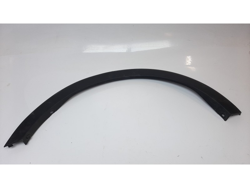 Recambio de aletin trasero izquierdo para ssangyong tivoli 1.6 turbodiesel cat referencia OEM IAM 4530135000  