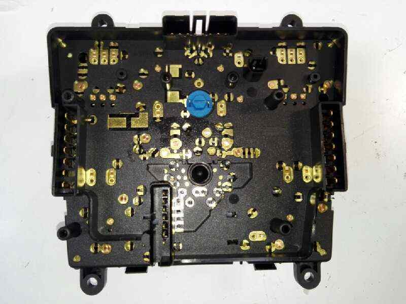 Recambio de mando elevalunas delantero izquierdo para mercedes-benz clase m (w163) referencia OEM IAM A1638206610 MER10200 EWSME