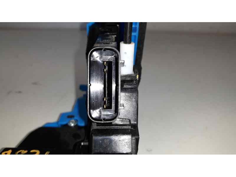 Recambio de cerradura puerta trasera derecha para kia cee´d x-tech referencia OEM IAM 81420A2400  