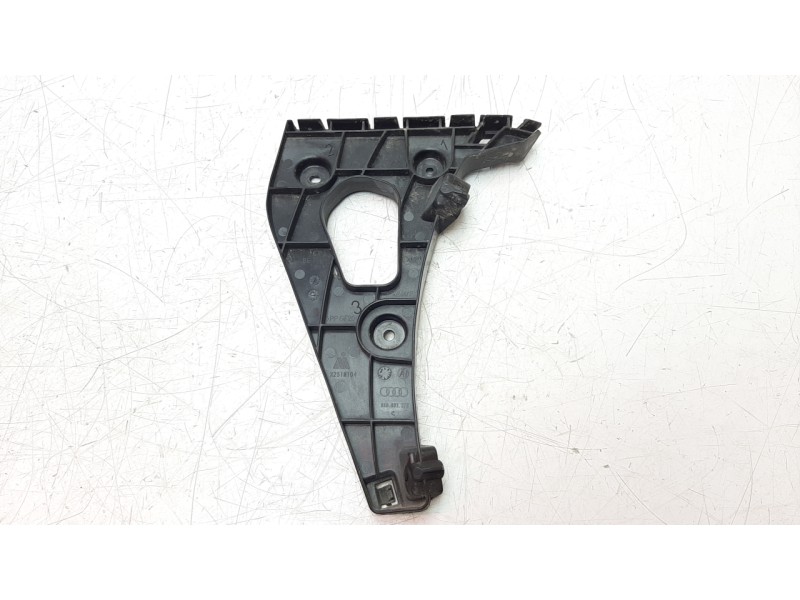 Recambio de molduras traseras para audi a1 (8x) 1.6 tdi referencia OEM IAM 8X0807378  