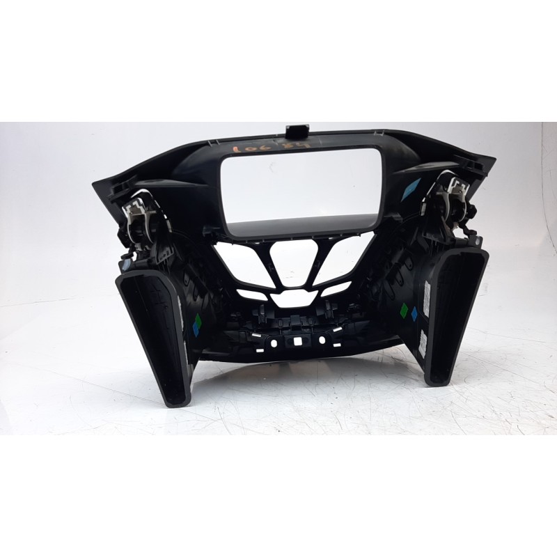 Recambio de rejilla aireadora para ford focus lim. (cb8) 1.6 tdci cat referencia OEM IAM BM5118835  