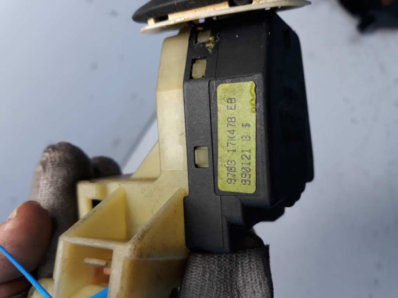 Recambio de mando limpia para ford cougar (mc) v6 referencia OEM IAM 97BG17K478EB  