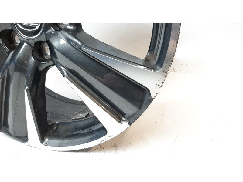 Recambio de llanta para lexus ux (za10) referencia OEM IAM 4261176220 18PULGADAS 