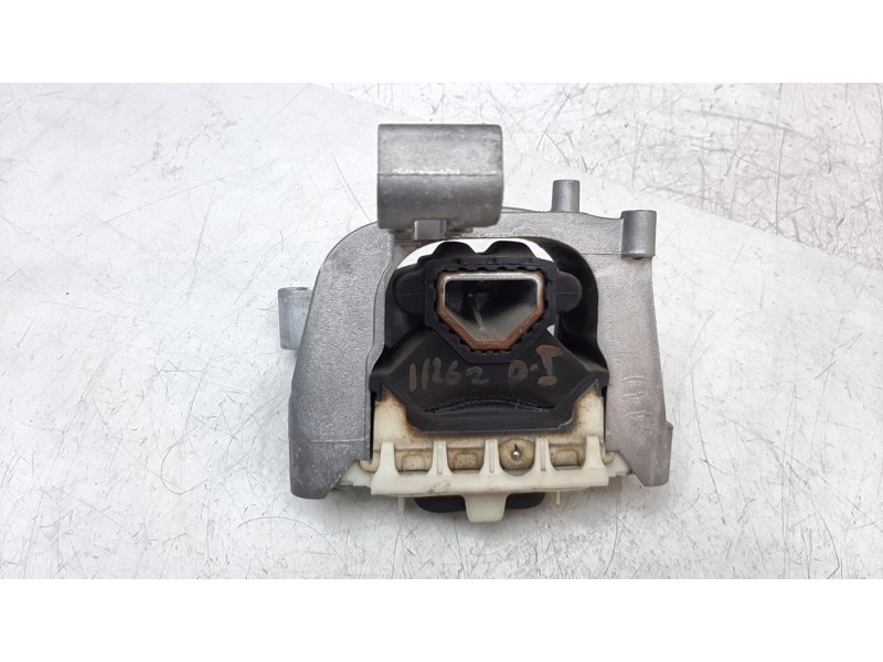 Recambio de soporte motor derecho para volkswagen t-cross 1.0 tsi referencia OEM IAM 2Q0199262BK  