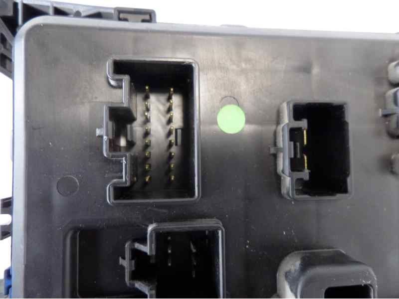 Recambio de caja reles / fusibles para ford mondeo turnier (ge) trend referencia OEM IAM 1S7T14A073AE  