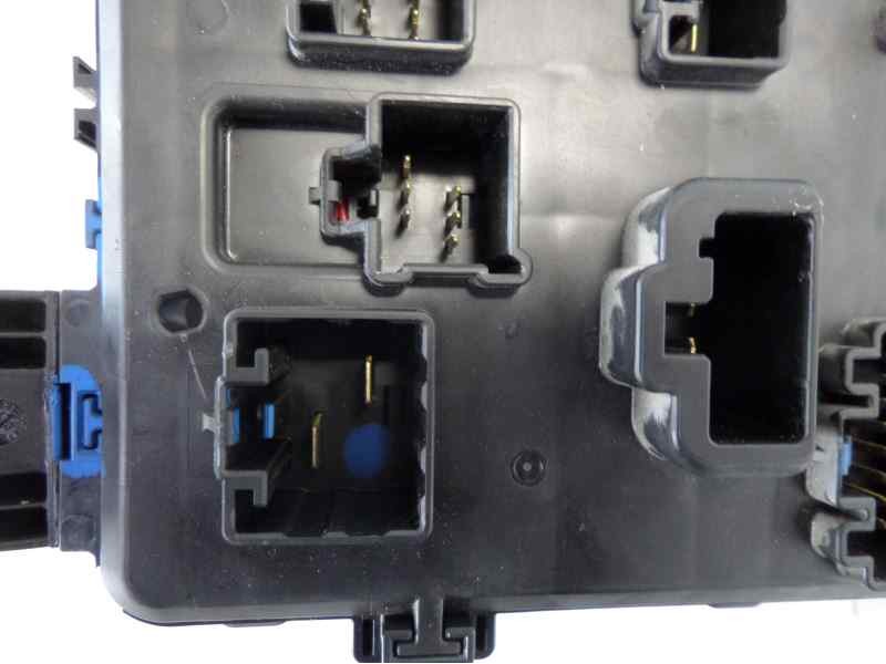 Recambio de caja reles / fusibles para ford mondeo turnier (ge) trend referencia OEM IAM 1S7T14A073AE  