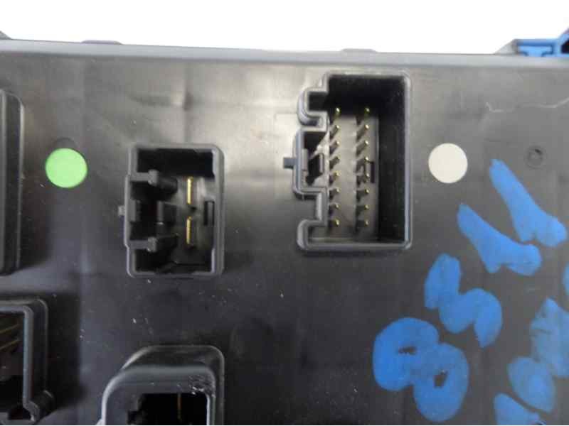Recambio de caja reles / fusibles para ford mondeo turnier (ge) trend referencia OEM IAM 1S7T14A073AE  