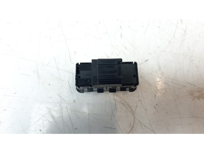Recambio de interruptor para opel astra j gtc 1.6 cdti dpf referencia OEM IAM 13496811  