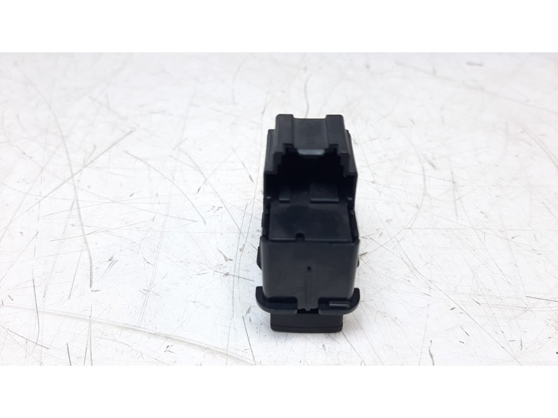 Recambio de interruptor para opel astra j gtc 1.6 cdti dpf referencia OEM IAM 13496811  