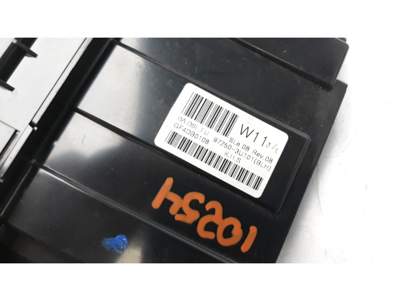 Recambio de mando climatizador para kia sportage emotion 4x4 referencia OEM IAM 972503U101  