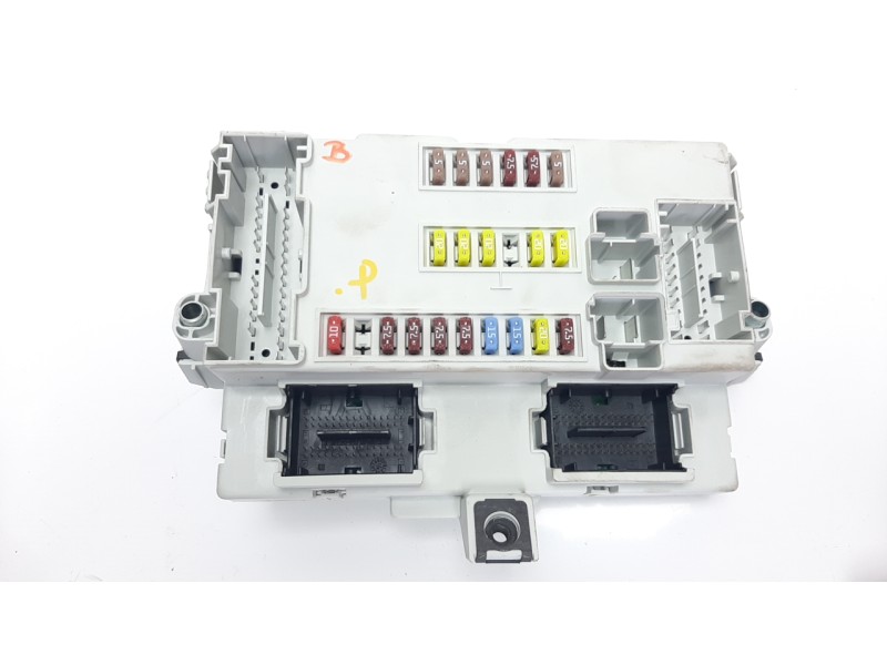 Recambio de caja reles / fusibles para alfa romeo giulietta (191) 2.0 jtdm referencia OEM IAM 50531655  