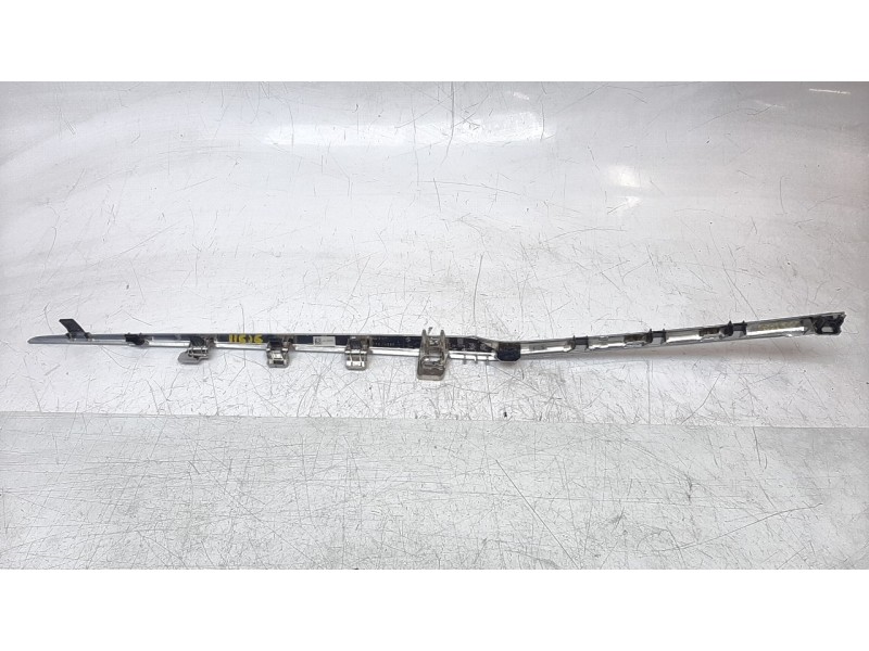 Recambio de embellecedor salpicadero para opel corsa f 1.2 referencia OEM IAM 39198299  