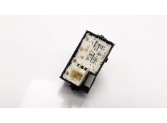 Recambio de mando elevalunas trasero derecho para toyota auris 1.4 turbodiesel cat referencia OEM IAM    2