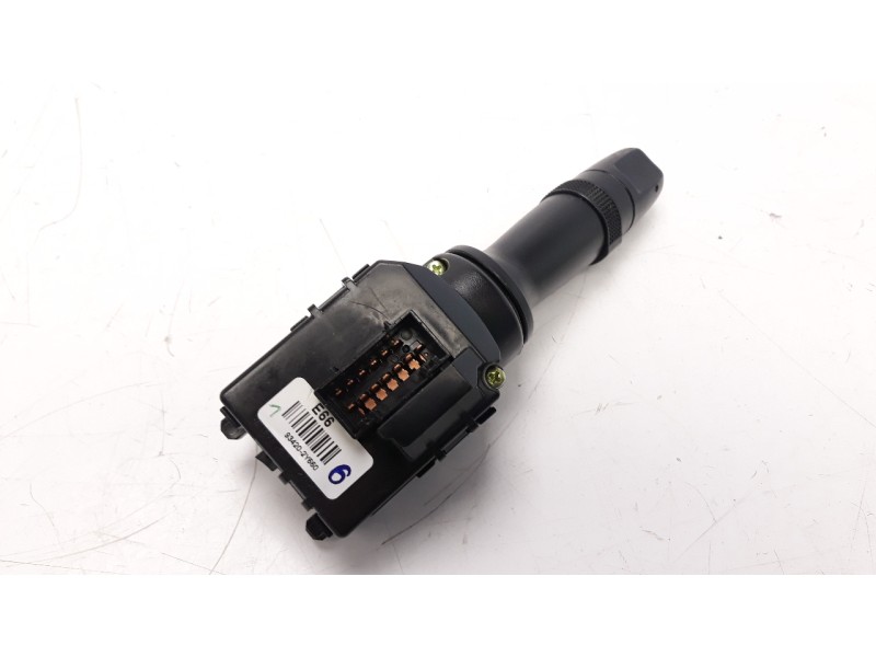 Recambio de mando limpia para kia sportage emotion 4x4 referencia OEM IAM 934202Y660  