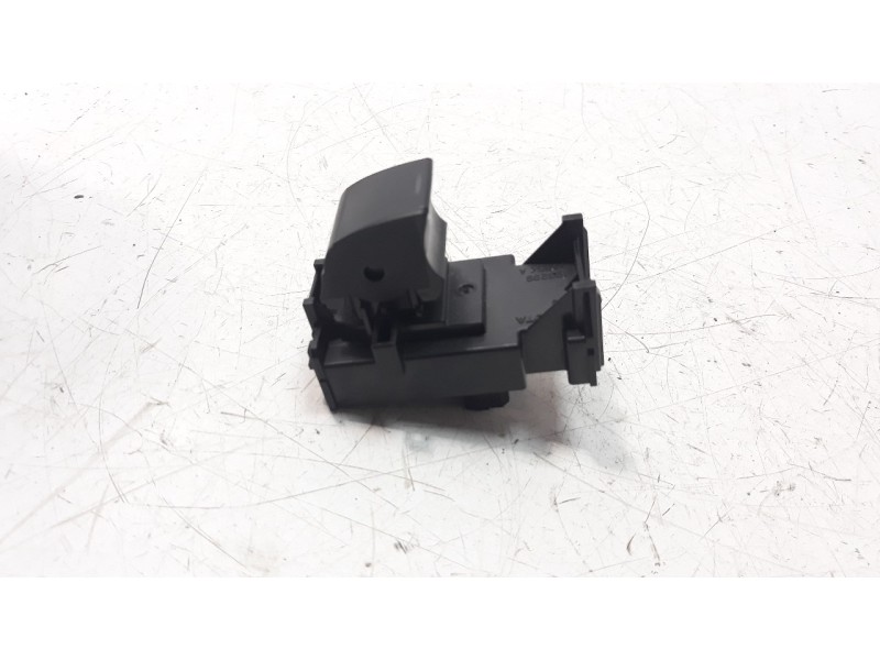 Recambio de mando elevalunas delantero derecho para lexus ux (za10) referencia OEM IAM 8481033140  