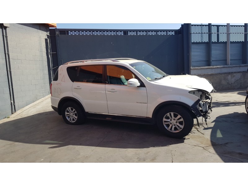 ssangyong rexton w del año 2014