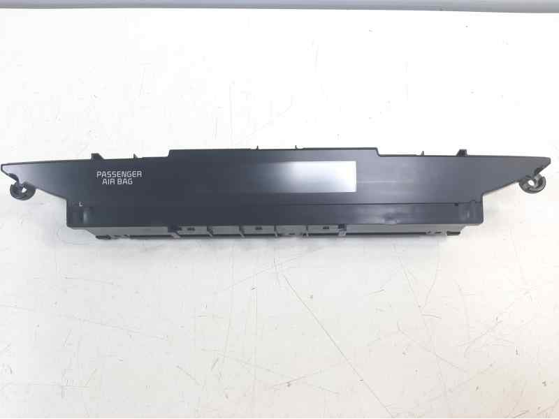 Recambio de pantalla multifuncion para kia cee´d x-tech referencia OEM IAM 94510A2300WK  