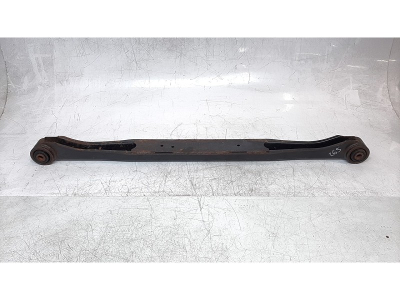 Recambio de tirante trasero derecho para nissan np300 pick-up (d23) 2.3 dci diesel cat referencia OEM IAM 551104KJ1A  