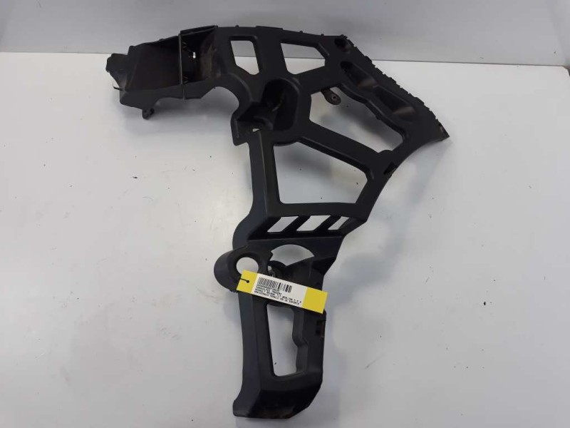 Recambio de molduras traseras para renault megane iii berlina 5 p dynamique referencia OEM IAM 0001029624  