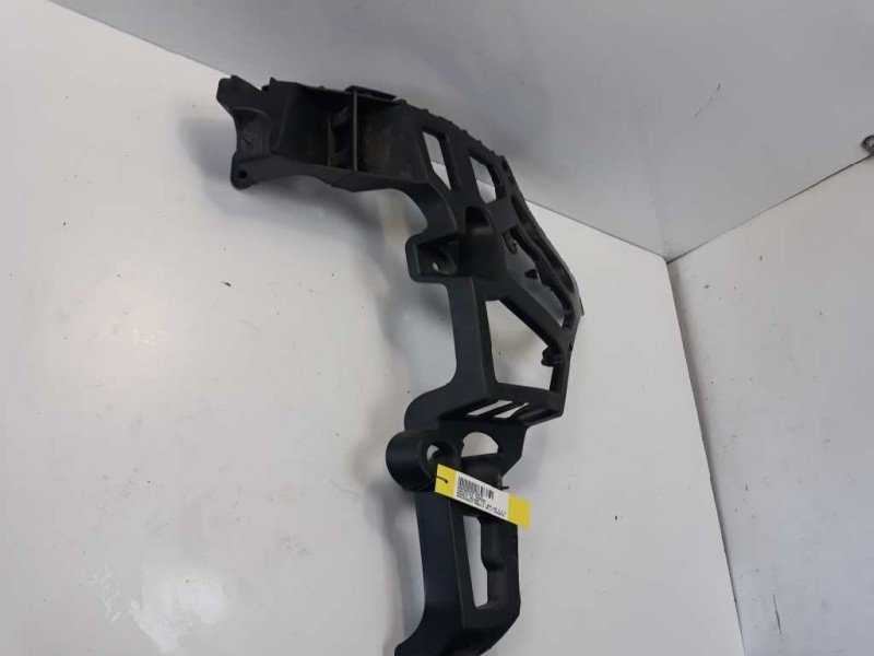 Recambio de molduras traseras para renault megane iii berlina 5 p dynamique referencia OEM IAM 0001029624  