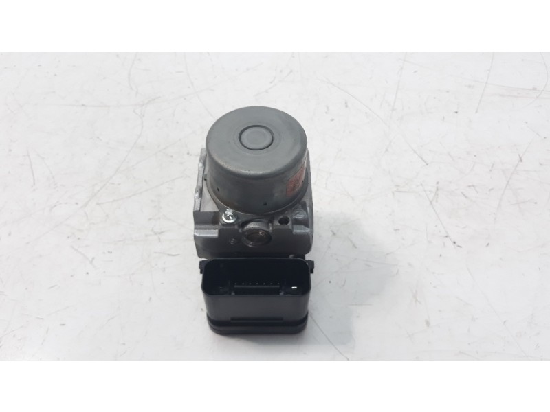 Recambio de abs para honda cb 650r referencia OEM IAM 57110MKND51  