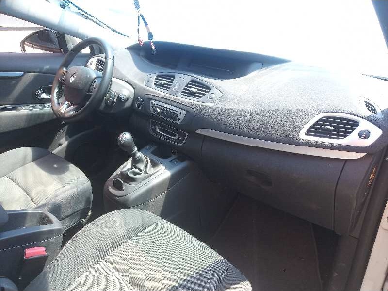 renault scenic iii del año 2015