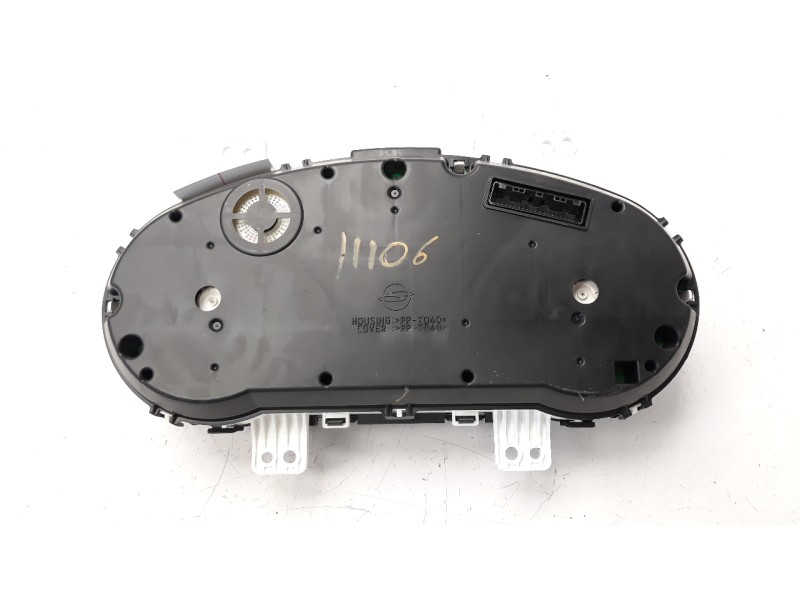Recambio de cuadro instrumentos para ssangyong tivoli 1.6 turbodiesel cat referencia OEM IAM 8021035100  