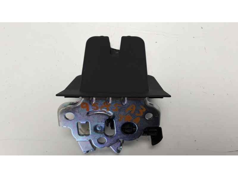 Recambio de cerradura maletero / porton para audi a3 sportback (8vf) basic referencia OEM IAM 8R0827505A  EZCAU043