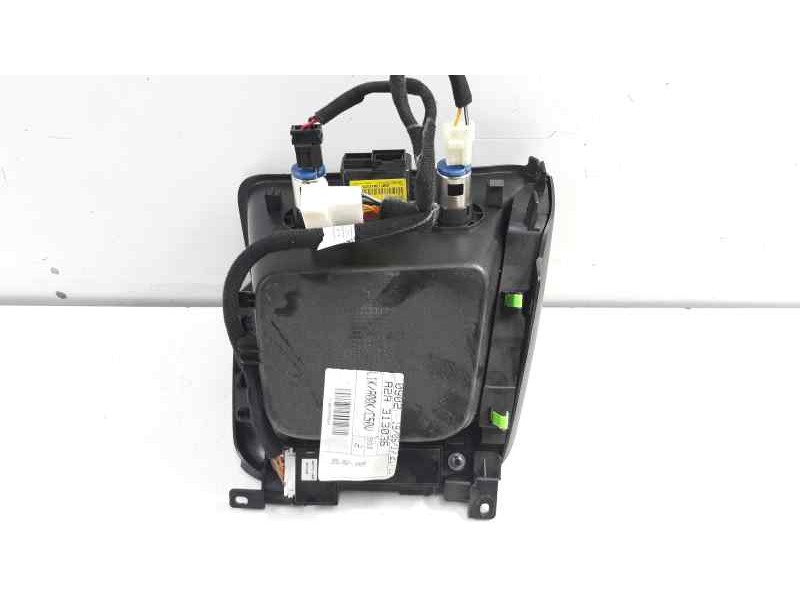 Recambio de cenicero para kia cee´d x-tech referencia OEM IAM 84631A2300 93310A2000 96120A2300