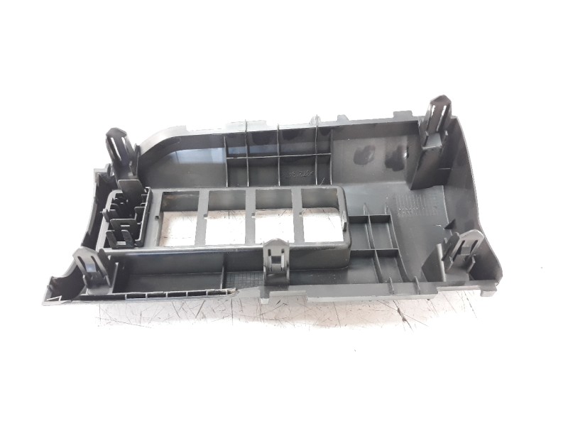 Recambio de moldura para suzuki vitara 1.4 16v boosterjet cat referencia OEM IAM 7383286R1  