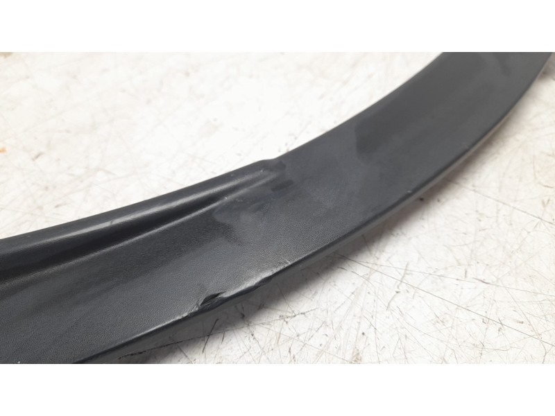 Recambio de aletin trasero izquierdo para land rover evoque 2.2 sd4 cat referencia OEM IAM BJ32290E23AE  