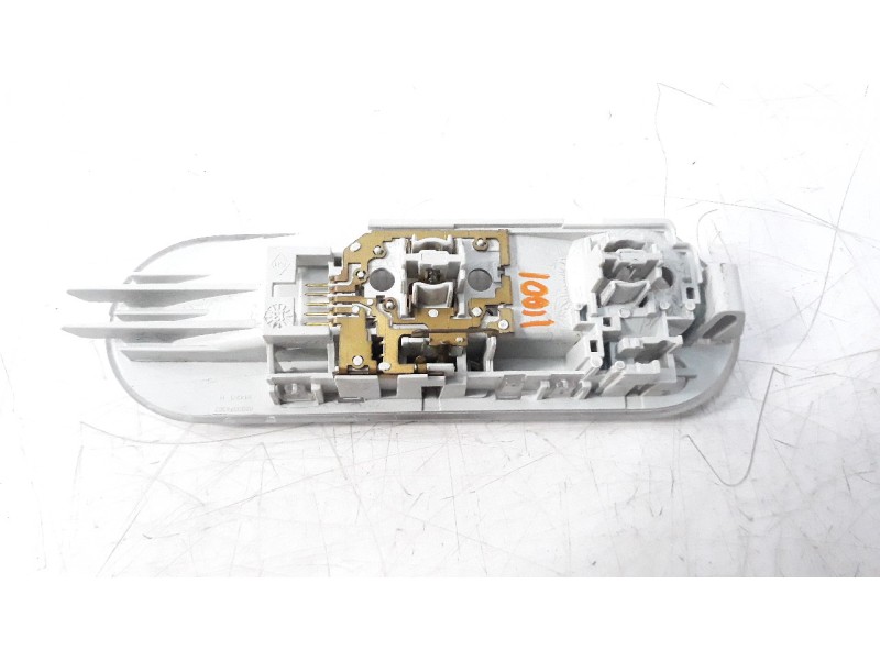 Recambio de luz interior para dacia sandero 1.2 16v cat referencia OEM IAM 264300167R  