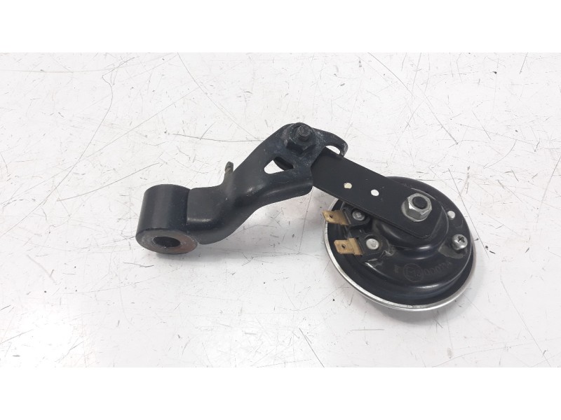 Recambio de claxon para honda cb 650r referencia OEM IAM 000114  