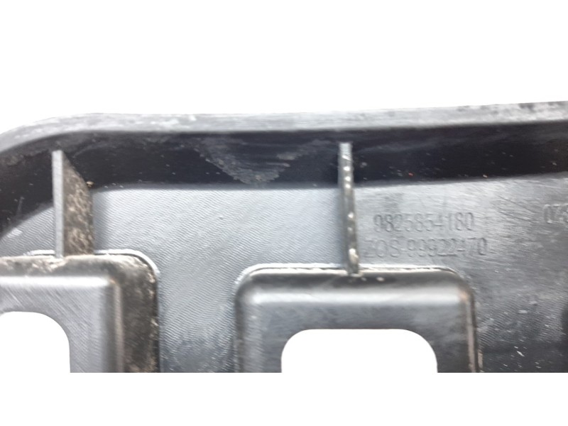 Recambio de soporte paragolpes trasero para peugeot 2008 (p1) active referencia OEM IAM 9825854180  