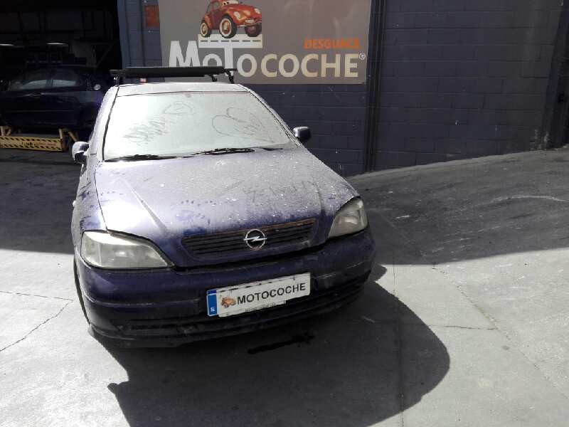 opel astra g berlina del año 1999