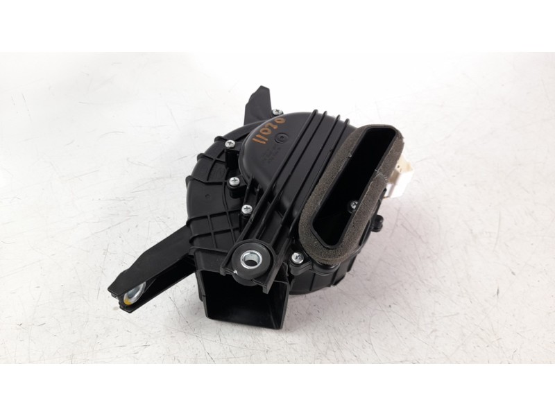 Recambio de ventilador calefaccion para kia niro referencia OEM IAM 2104300317  