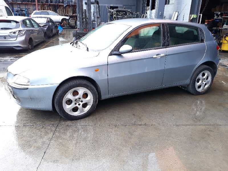 alfa romeo 147 (190) del año 2002