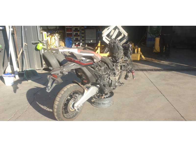 honda x-adv del año 2018