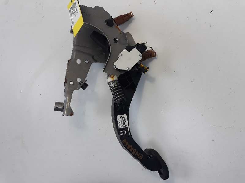 Recambio de pedal embrague para renault kadjar zen referencia OEM IAM 465038803R  
